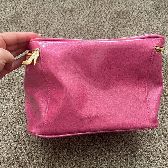 Danielle Nicole - Cinderella Bag - Picture 6 of 6